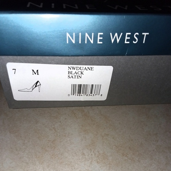 🔥Gorgeous Sling-Back Heels - Picture 3 of 6